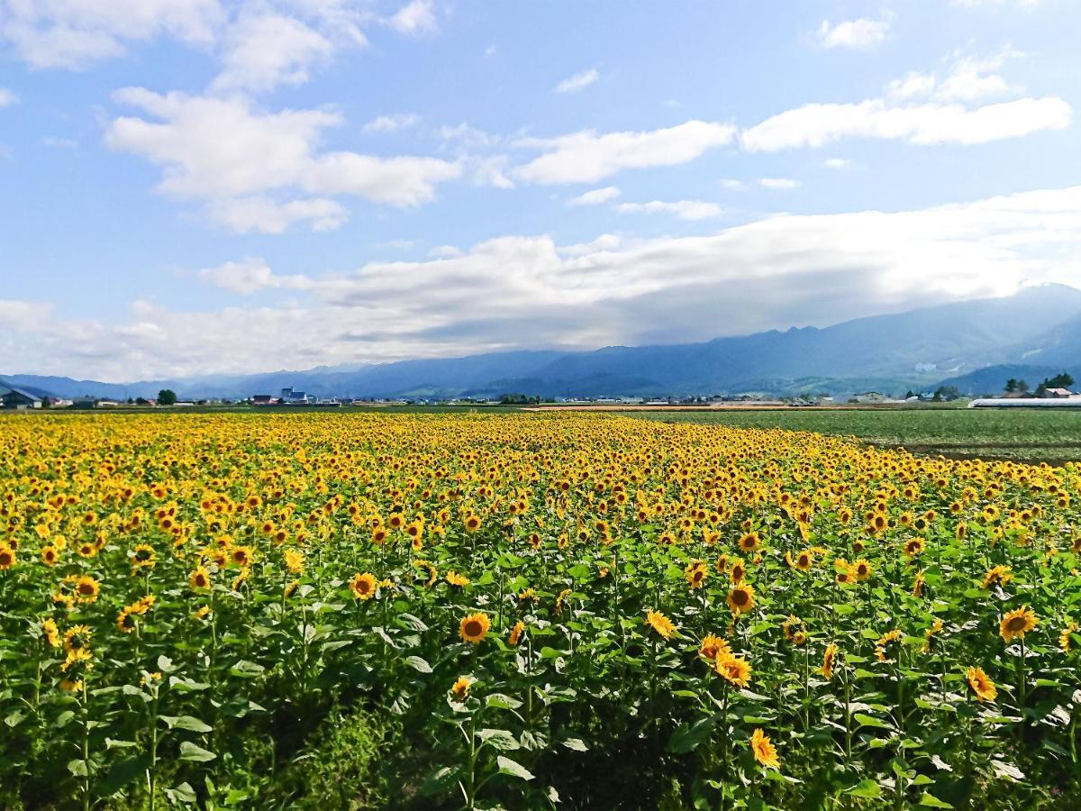 Meguminoyu Hotel NakaNakafurano Buitenkant foto